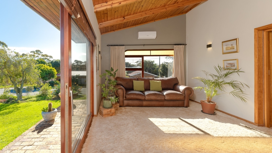 5 Bedroom Property for Sale in Bredasdorp Western Cape